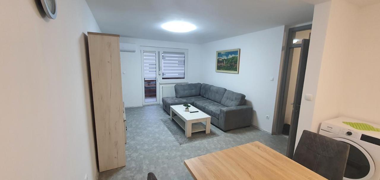 Apartma Sivi Zako