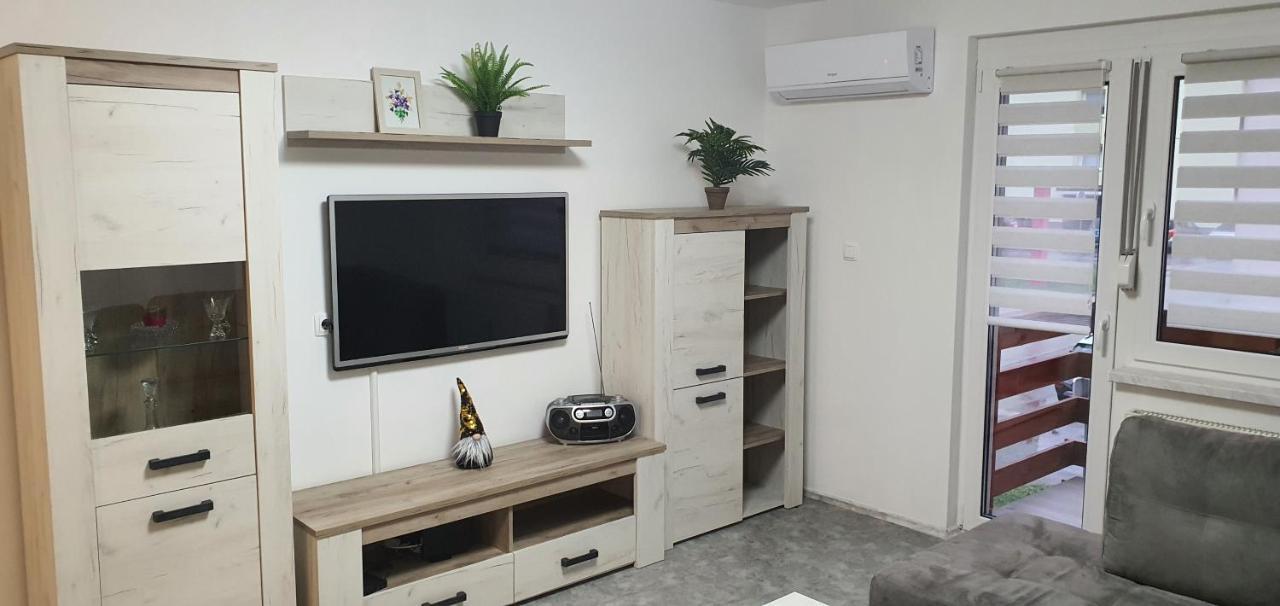 Apartma Sivi Zako Apartment *